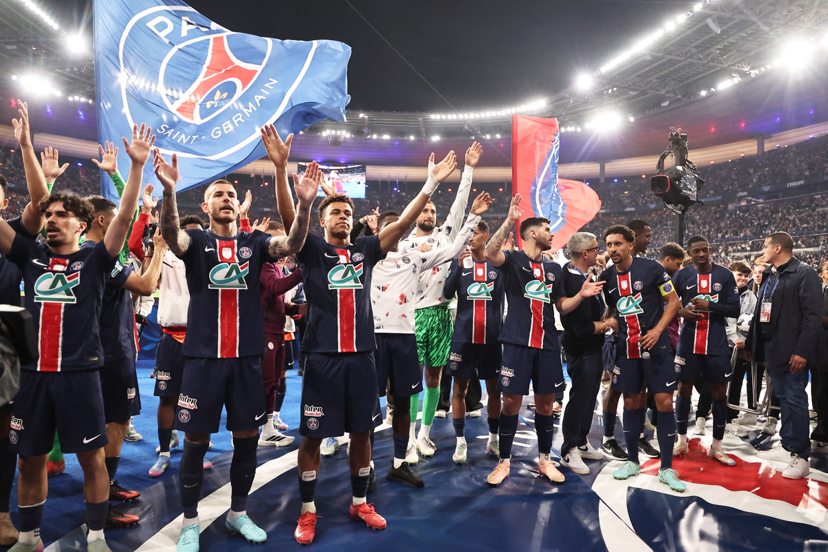 关于集结日上海申花临场应变——NBA季后赛节点到来,气氛紧张,纪律约束更严格的信息 关于集结日上海申花临场应变——NBA季后赛节点到来,气氛紧张,纪律约束更严格的信息