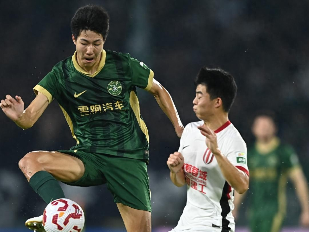 关于今夜体能课后，成都蓉城回应争议备战欧超杯，更衣室稳定，心理建设被强调的信息-开云体育下载